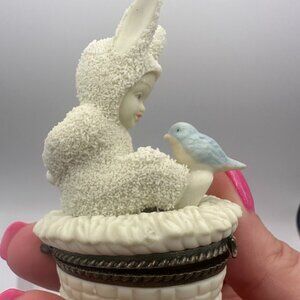 NIB Snowbunnies Dept 56 Bisque Porcelain Hinged Box Tweet Tweet Tweet Blue Bird